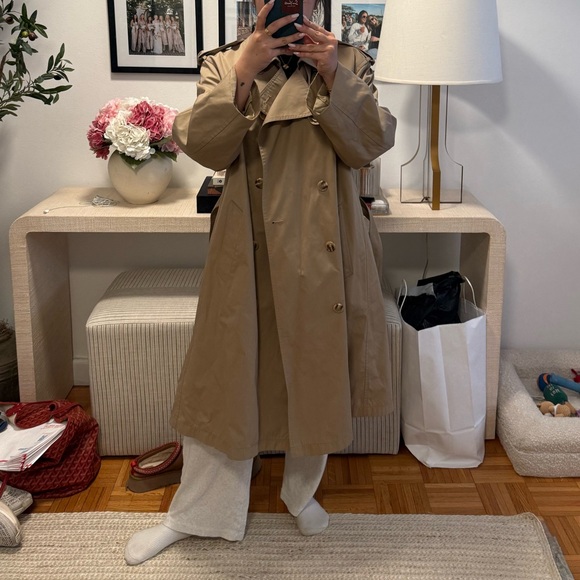 Vintage Tan Trench Coat - Picture 7 of 9